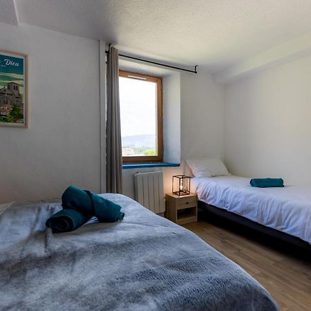 Bed and Breakfast Domaine Du Coq En Pat Augerolles Esterno foto
