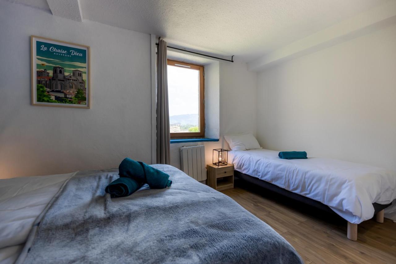 Bed and Breakfast Domaine Du Coq En Pat Augerolles Esterno foto