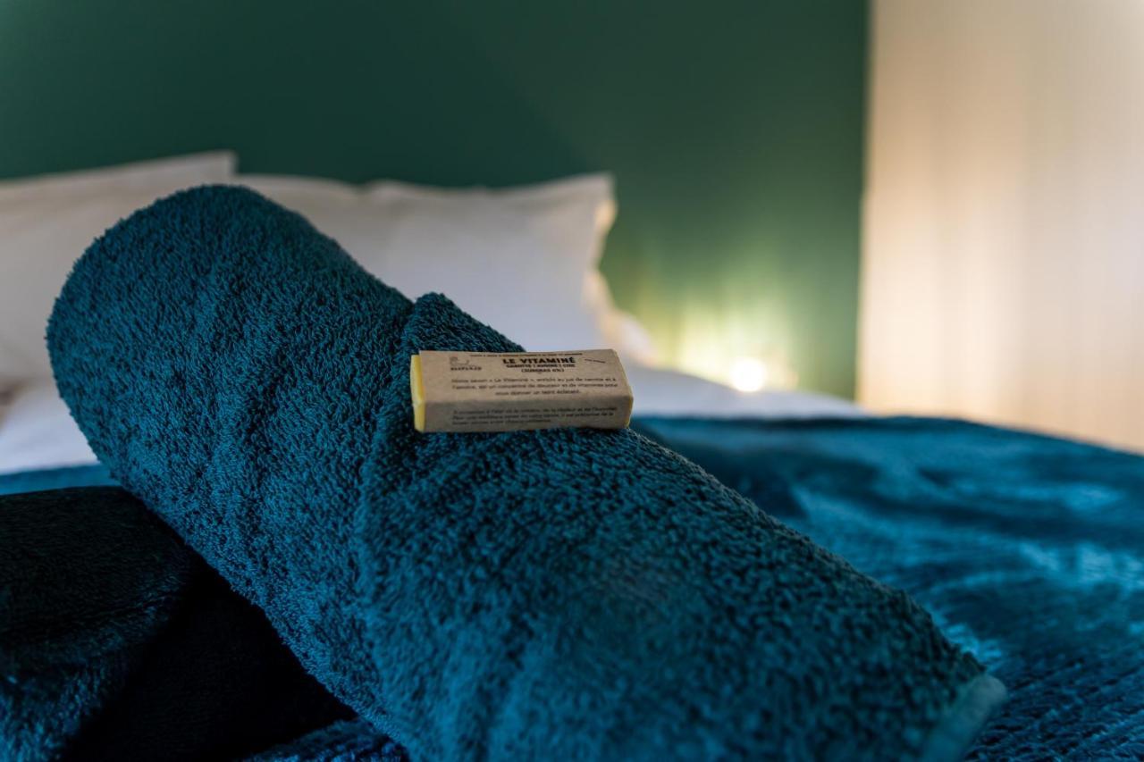 Bed and Breakfast Domaine Du Coq En Pat Augerolles Esterno foto