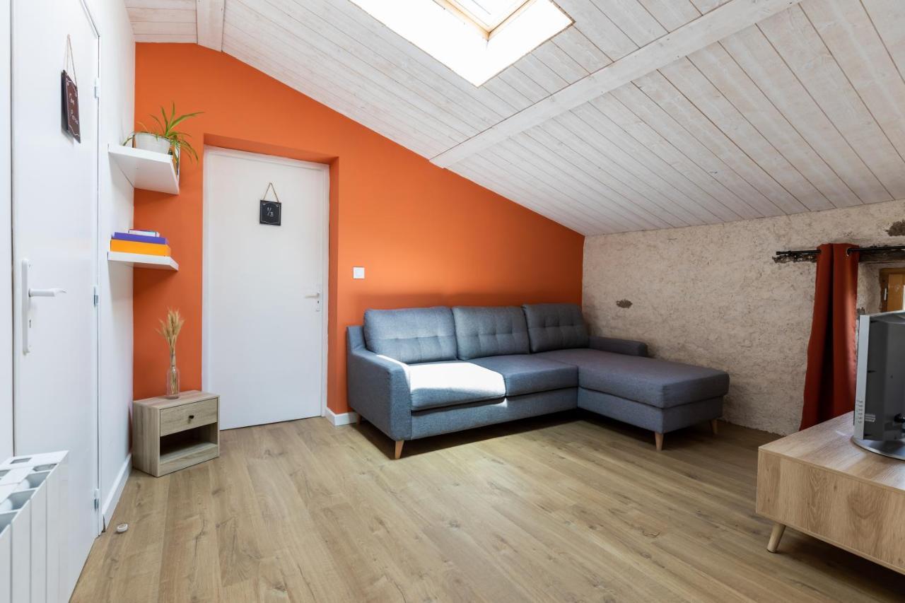Bed and Breakfast Domaine Du Coq En Pat Augerolles Esterno foto
