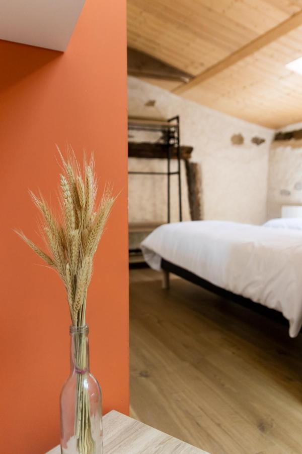Bed and Breakfast Domaine Du Coq En Pat Augerolles Esterno foto