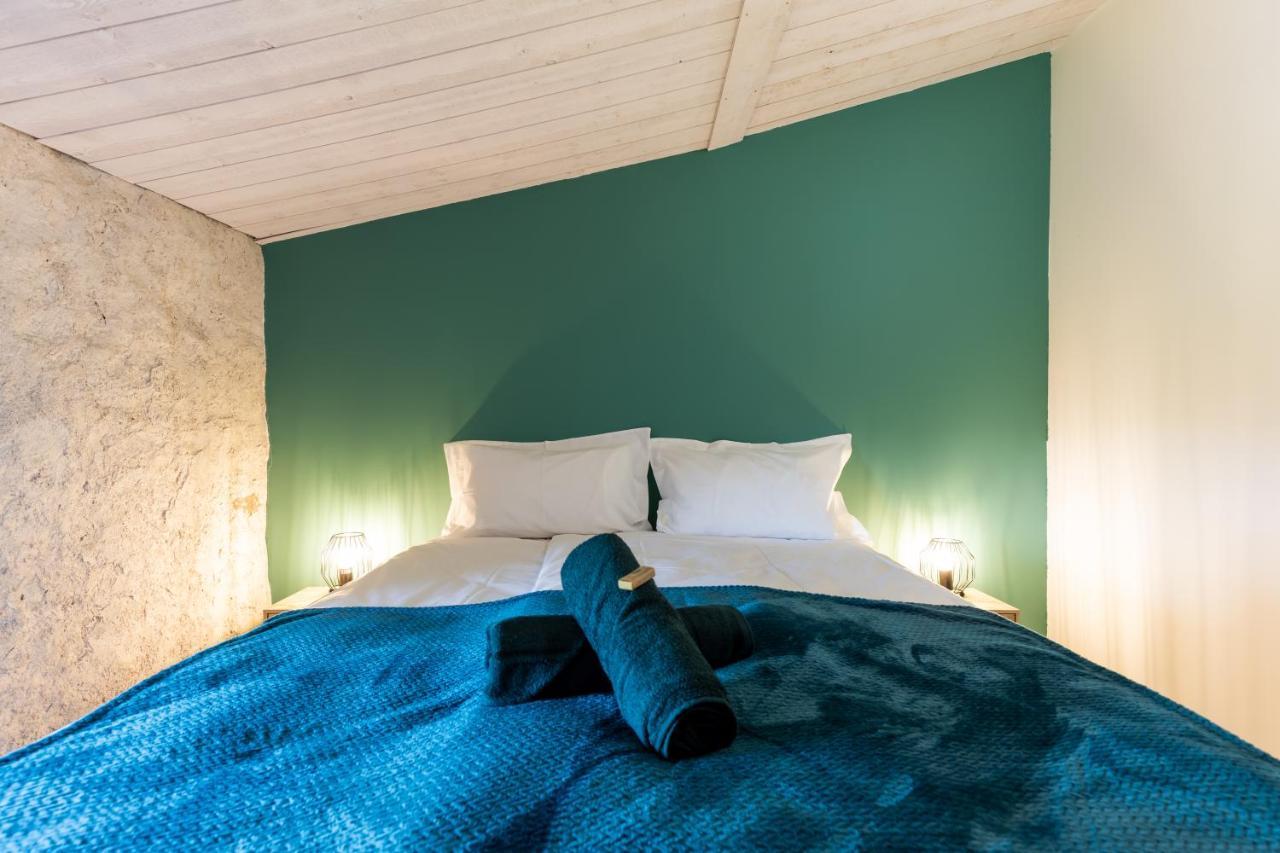 Bed and Breakfast Domaine Du Coq En Pat Augerolles Esterno foto