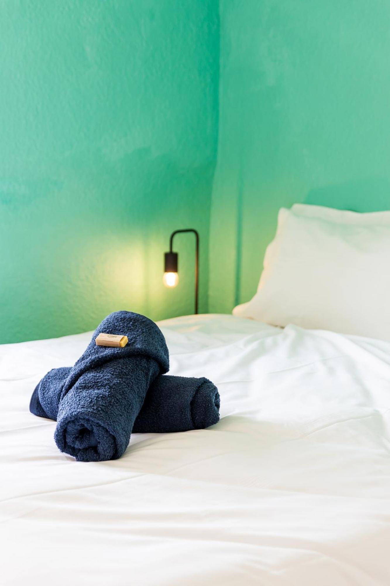 Bed and Breakfast Domaine Du Coq En Pat Augerolles Esterno foto
